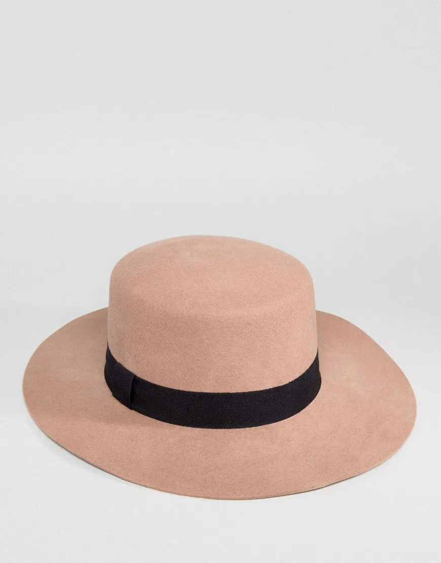 Hat in Light Camel with Size Adjuster