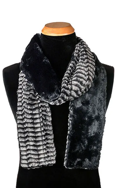 Men's Classic Scarf - Two-Tone, Luxury Faux Fur in 8mm