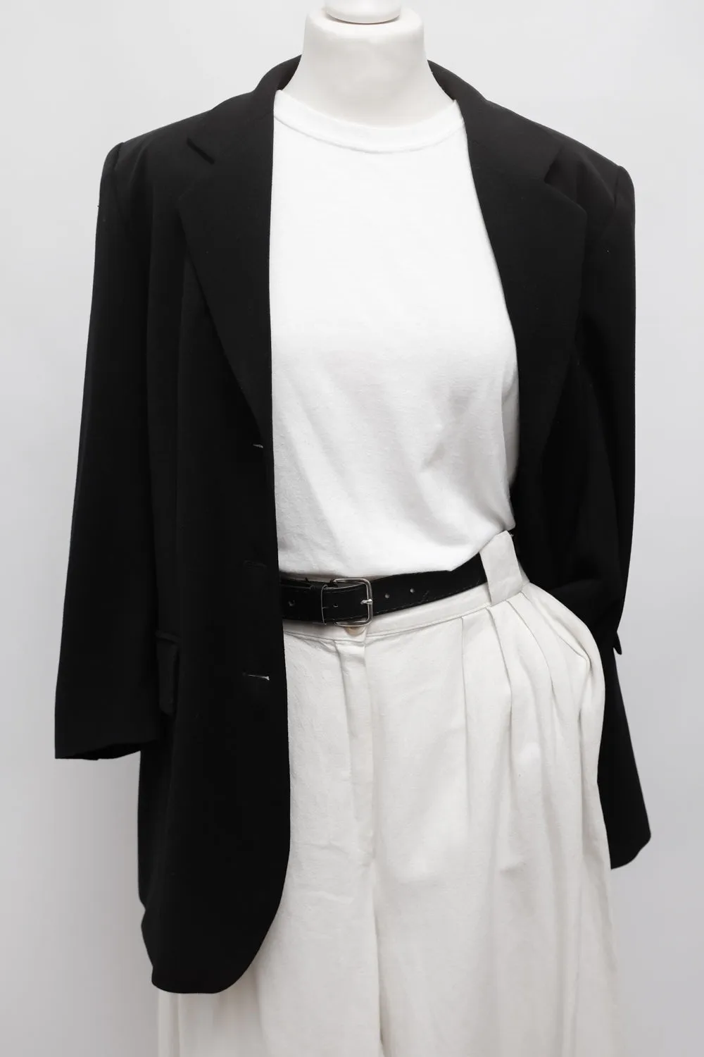 PURE LIGHT WOOL CLASSY BLACK BLAZER